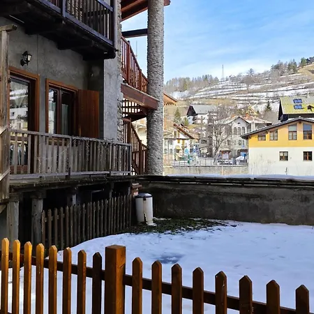 Hostdomus - Flower Loft Appartement *