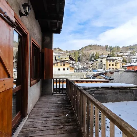 Hostdomus - Flower Loft Appartement