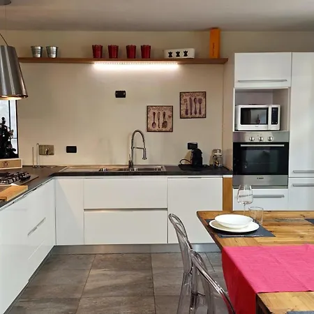 Hostdomus - Flower Loft * Cesana Torinese