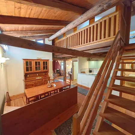 Hostdomus - Flower Loft Appartement *